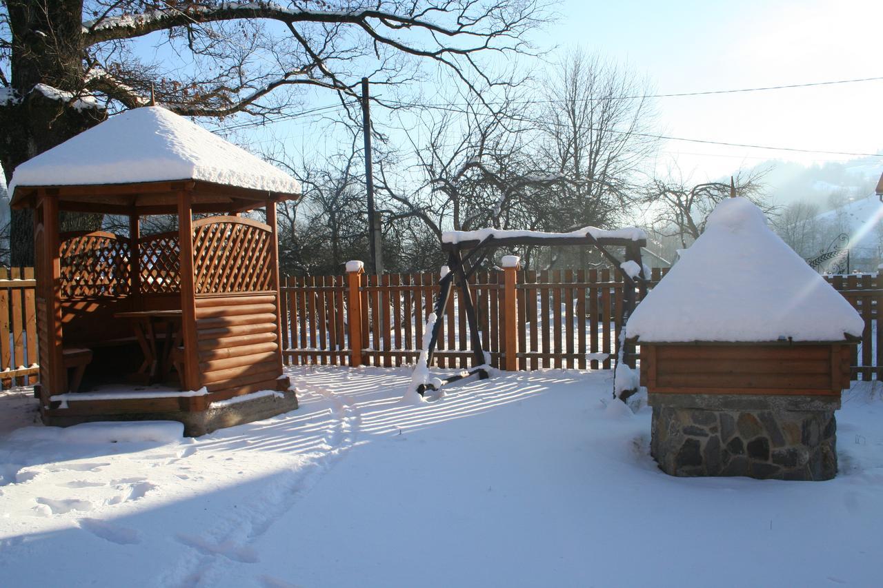 Chalet Tysaborkut Villa Kvasy Exterior photo